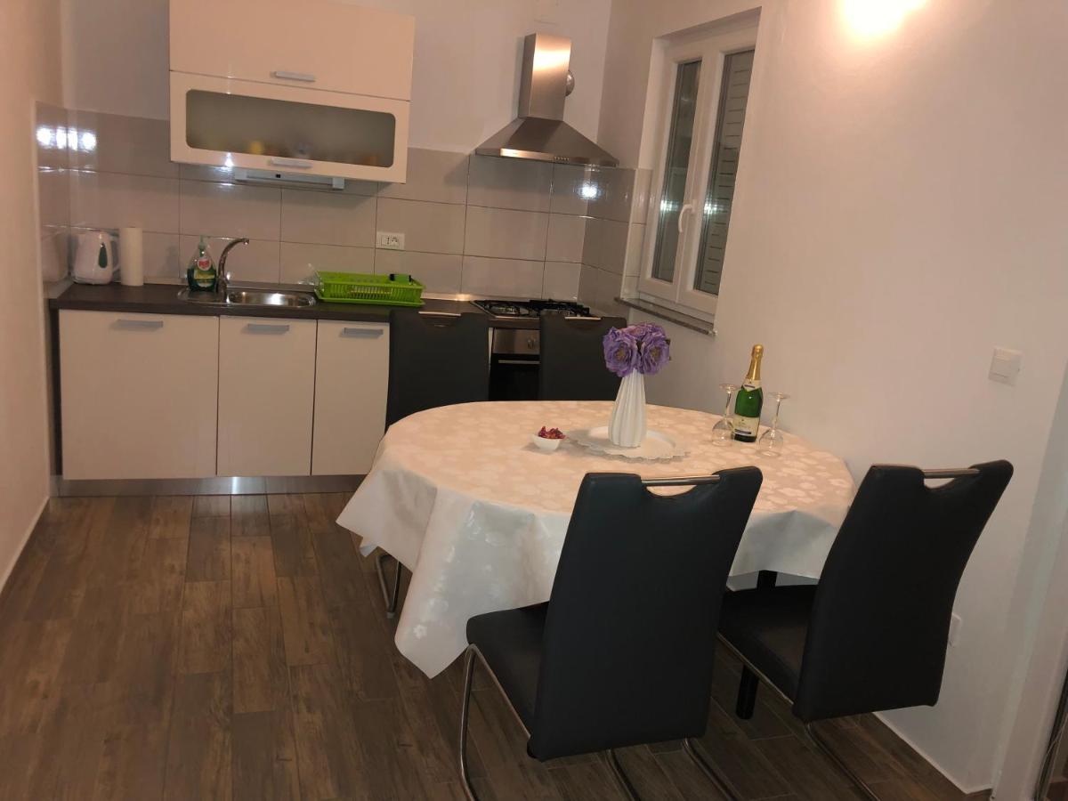 Apartmani Ivana Cres Luaran gambar