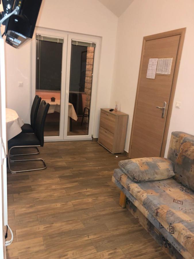 Apartmani Ivana Cres Luaran gambar